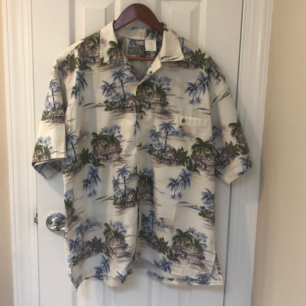 Mens tropical print button down short sleeve shirt